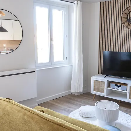 Grand Studio * Brives-Charensac